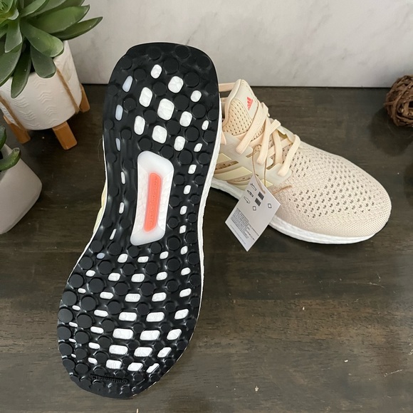 adidas UltraBOOST 1.0 DNA Ecru Tint Coral - Picture 9 of 9